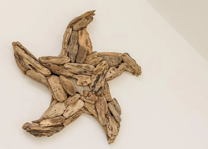 Launcher's Nyaraló Scarborough