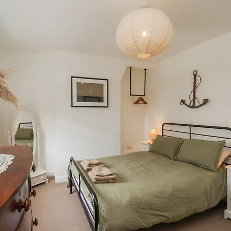 Launcher's * Scarborough