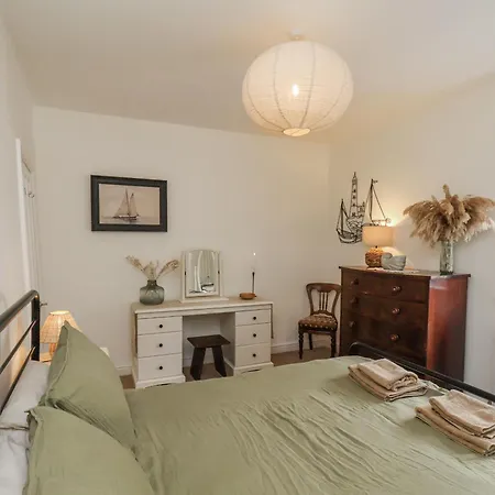 Launcher's * Scarborough